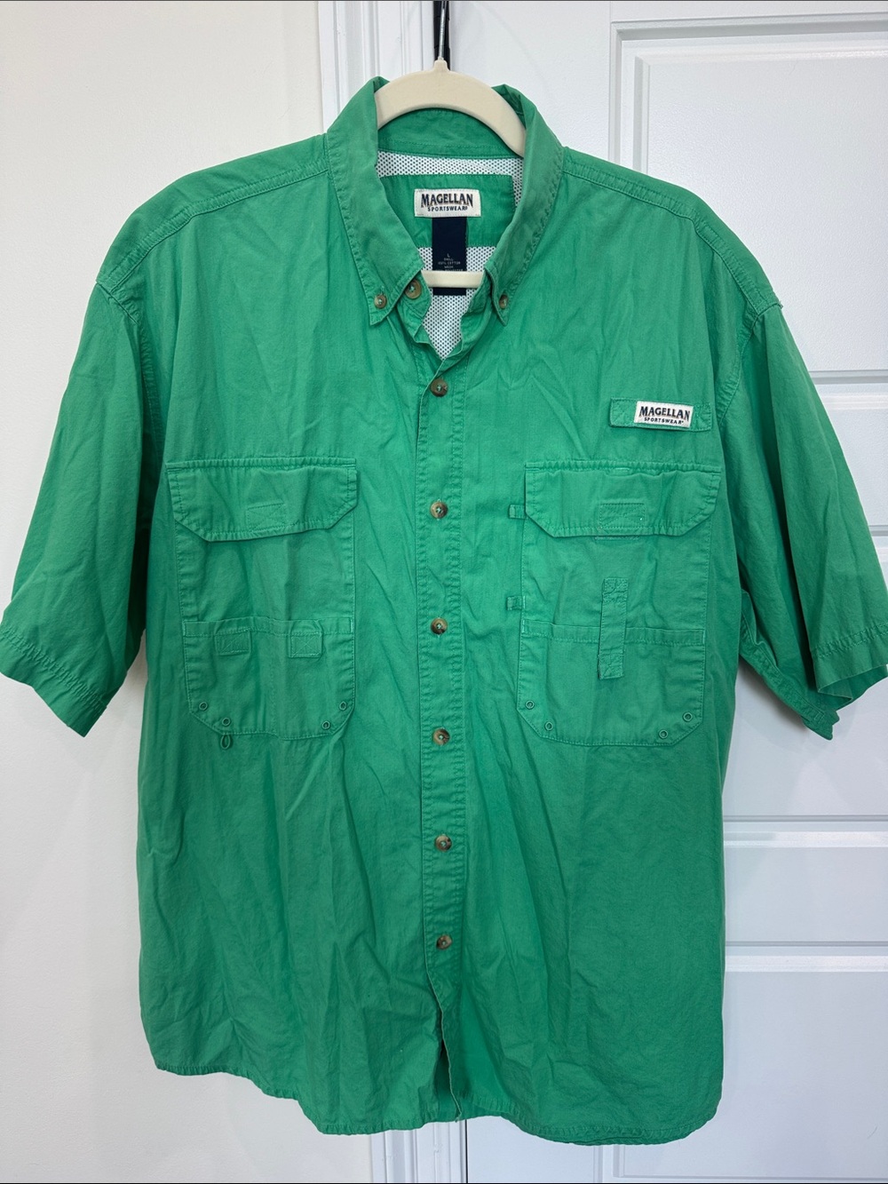 Magellan Sportswear Men’s Green Button-up Fishing Shirt Cargo Pockets Size Large